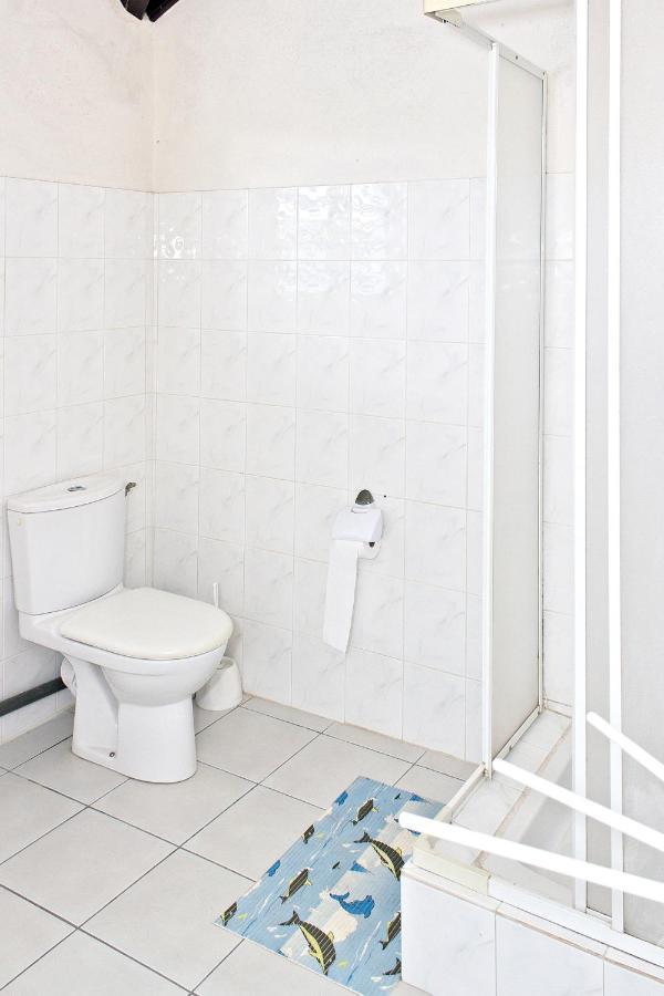 Avec Piscine Partagee Jardin Et Wifi A Anne A 3 Km De La * Sainte-Anne (Grande-Terre)